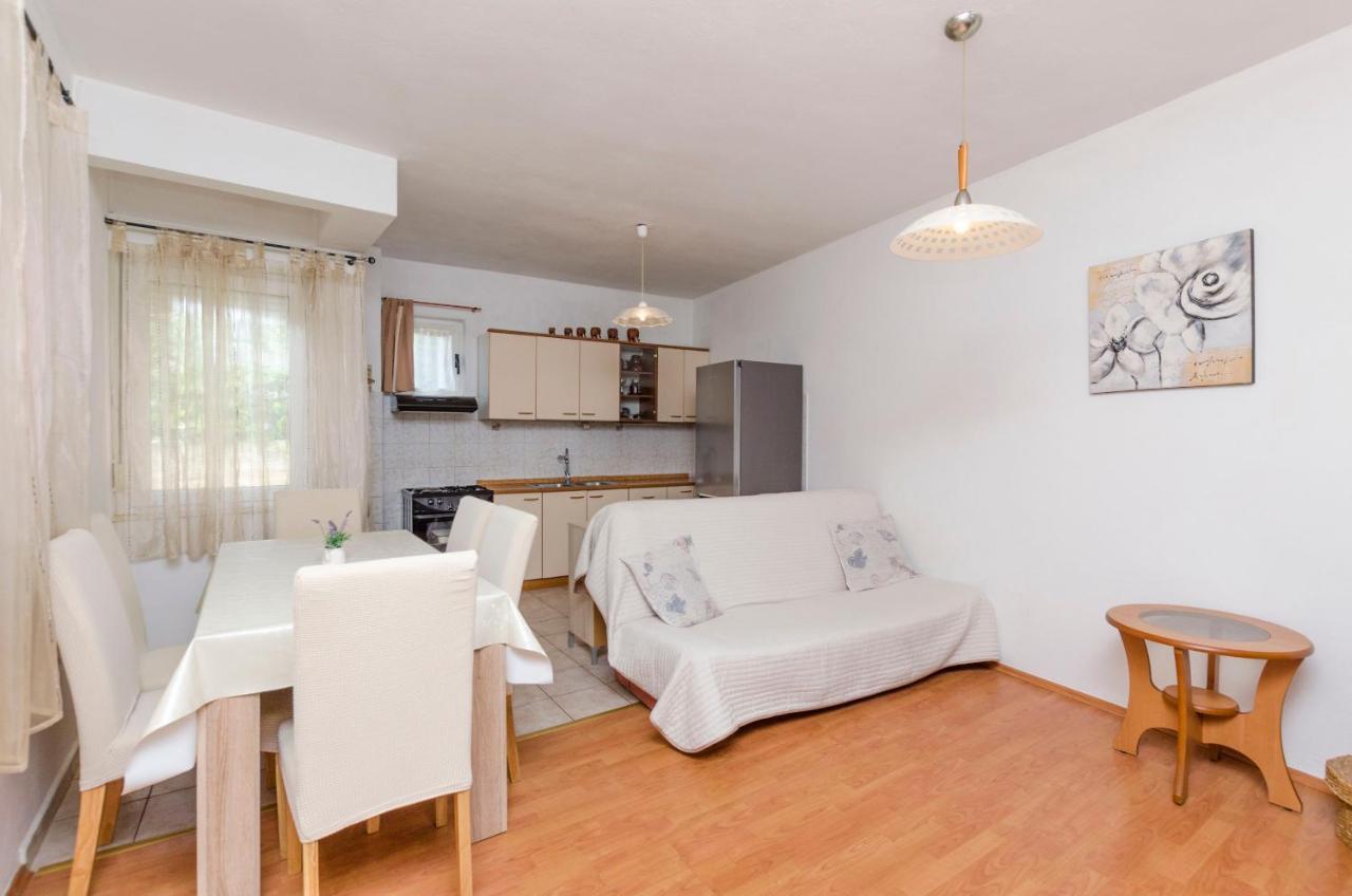 Apartments Dasa Primosten Ngoại thất bức ảnh