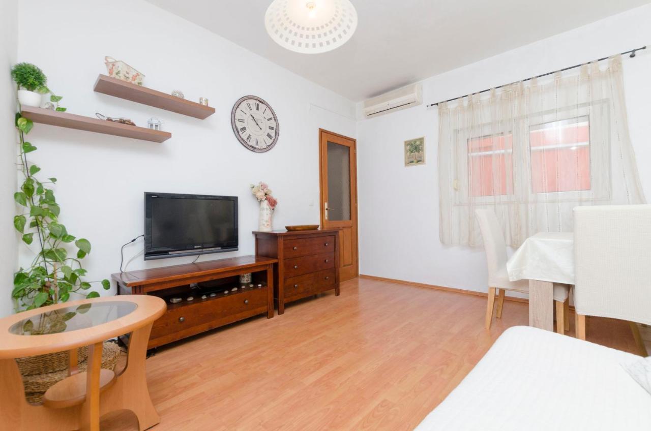 Apartments Dasa Primosten Ngoại thất bức ảnh